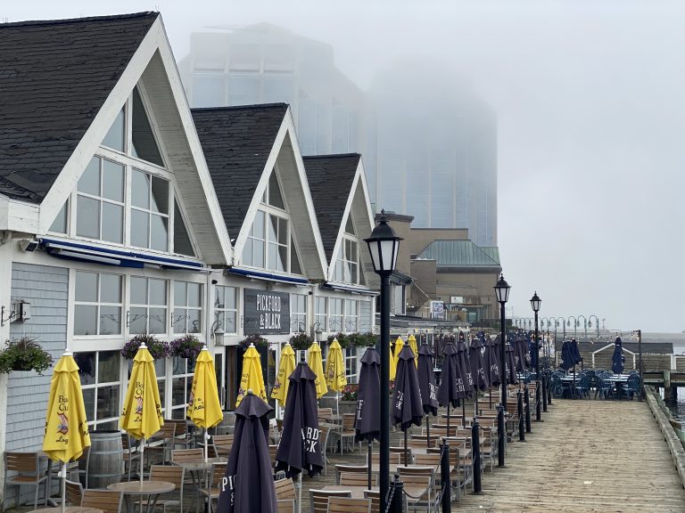 halifax sous la pluie historic properties