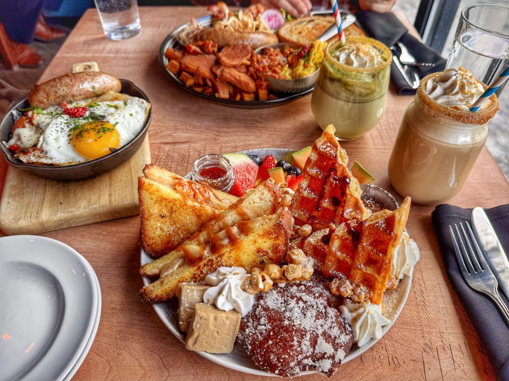 Caribou Gourmand Brunch Cabane à Sucre